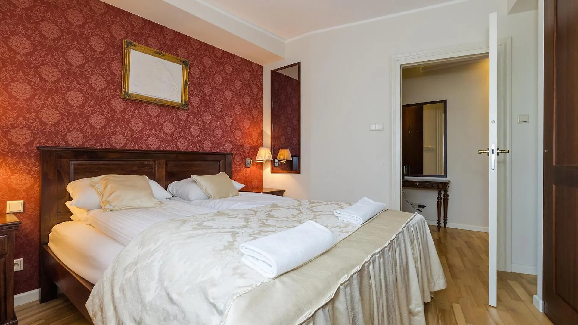 Shortstaypoland Nowy Swiat B99 Warsaw Apartment